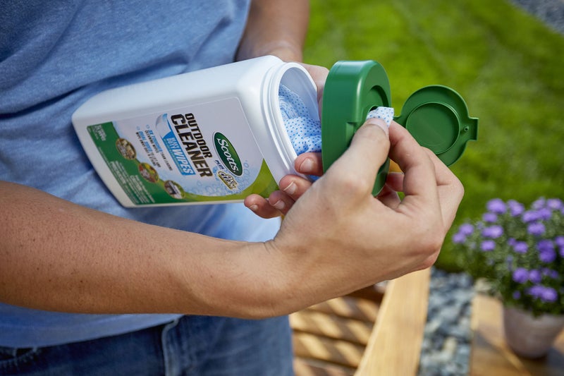 Scotts Outdoor Cleaner Plus OxiClean Heavy Duty Wipes - Image 4